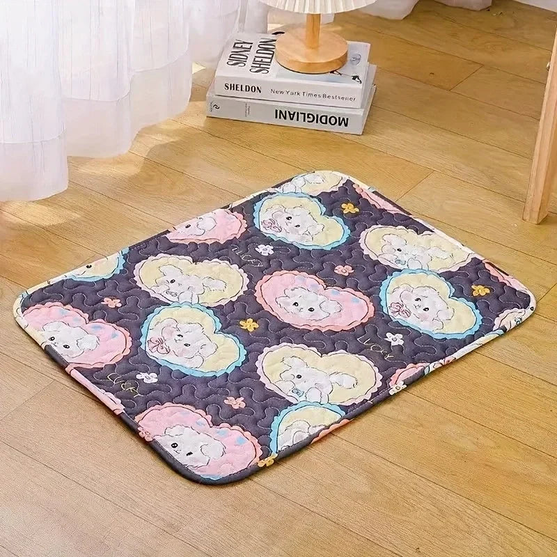 The new pet sleeping mat is cool and comfortable in summer. It is suitable for large, medium and small cats and dogs to sleep in